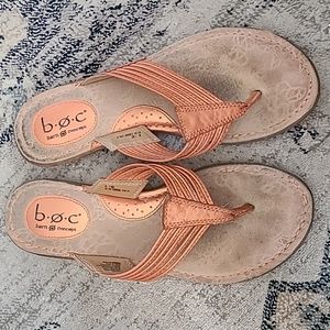 🌟3 for $30 🌟 Leather b.o.c. Sandals - size 8